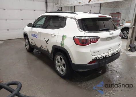 2020 Jeep Compass Latitude 4X4 из США, поврежденный, VIN 3C4NJDBB9LT192597